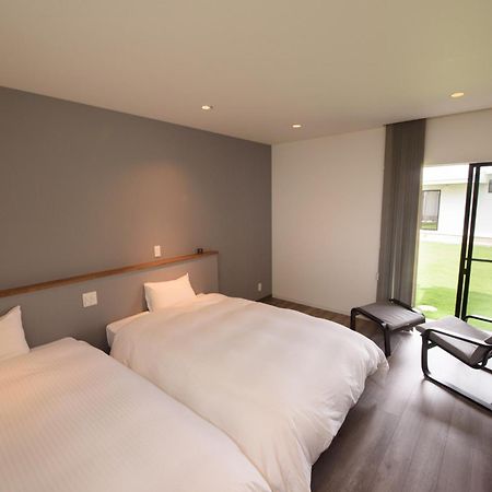 Le.Blanche Hotel Minamiawaji Buitenkant foto