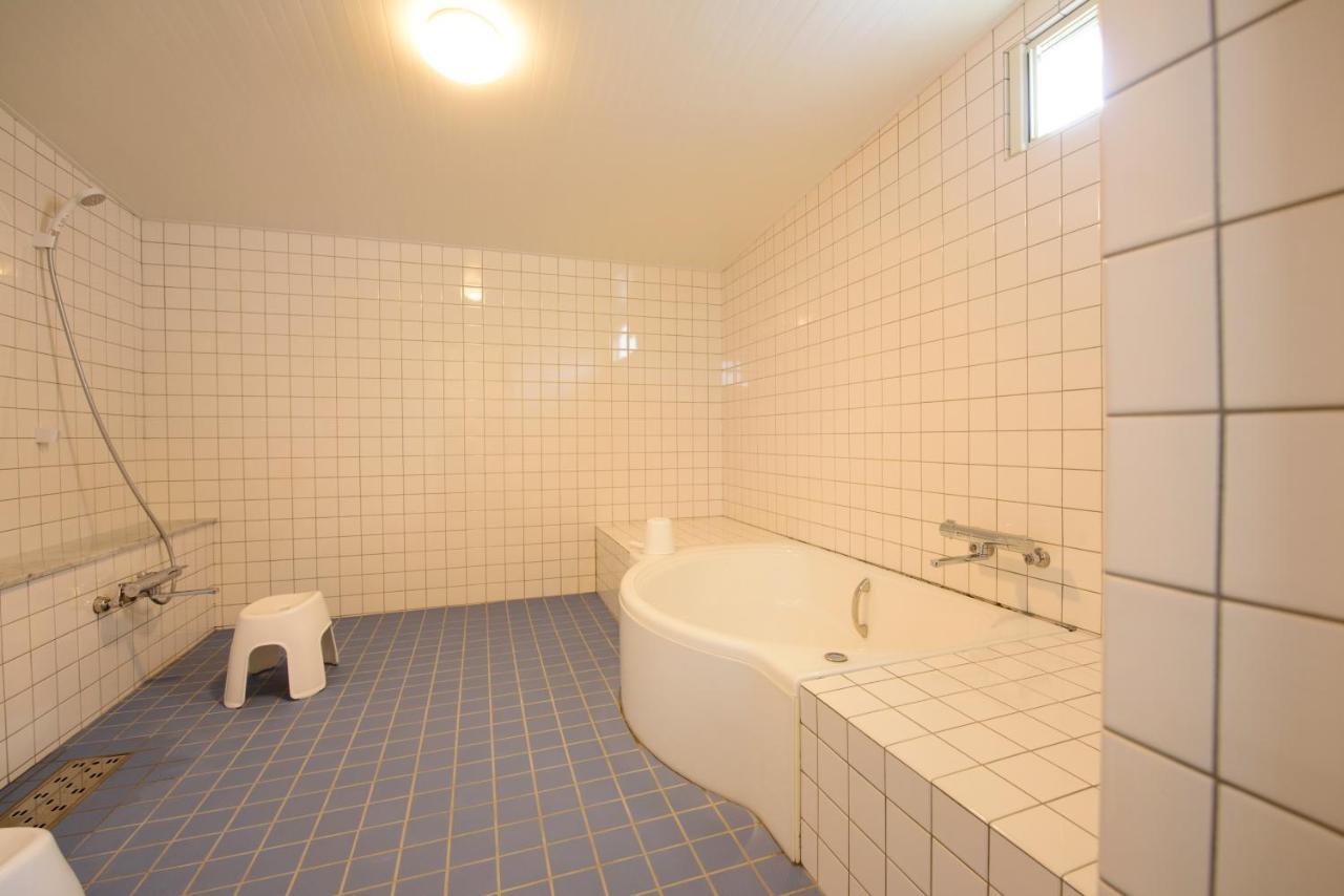 Le.Blanche Hotel Minamiawaji Buitenkant foto