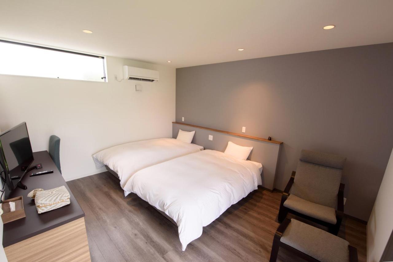 Le.Blanche Hotel Minamiawaji Buitenkant foto