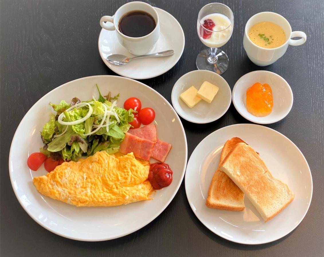 Le.Blanche Hotel Minamiawaji Buitenkant foto