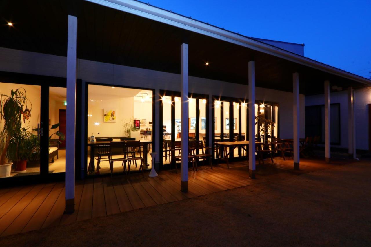 Le.Blanche Hotel Minamiawaji Buitenkant foto